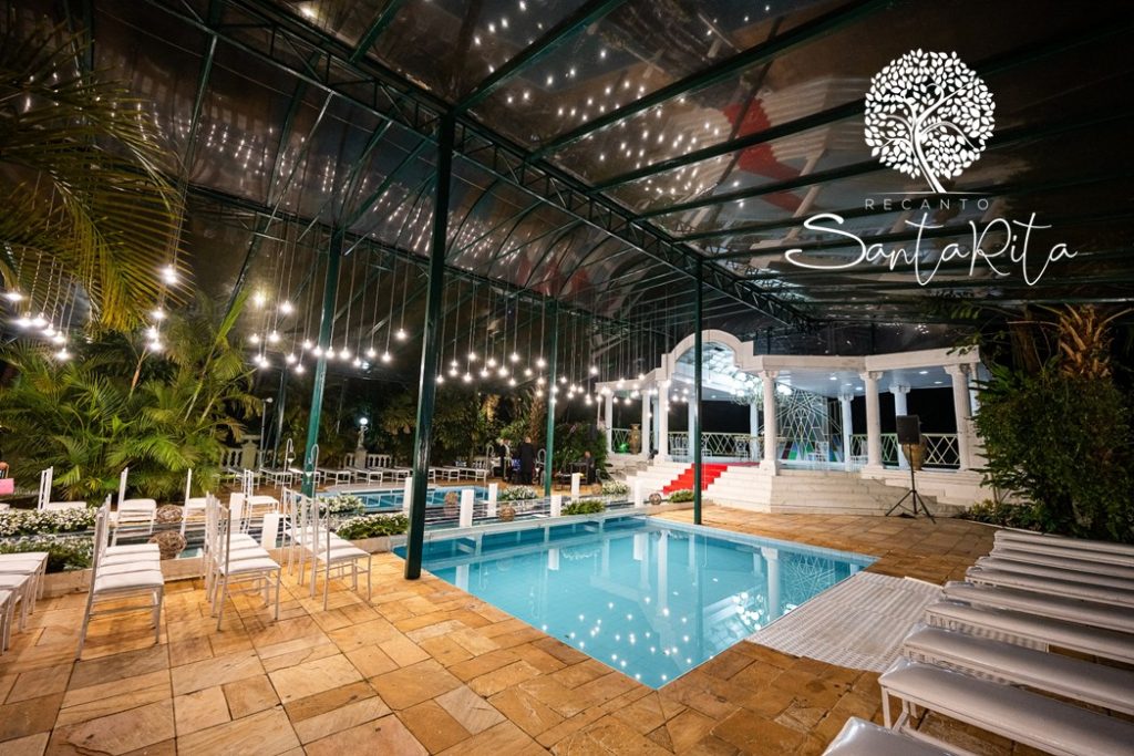 Espaço Piscina no Recanto Santa Rita | Foto por Adriano Alves Fotografia