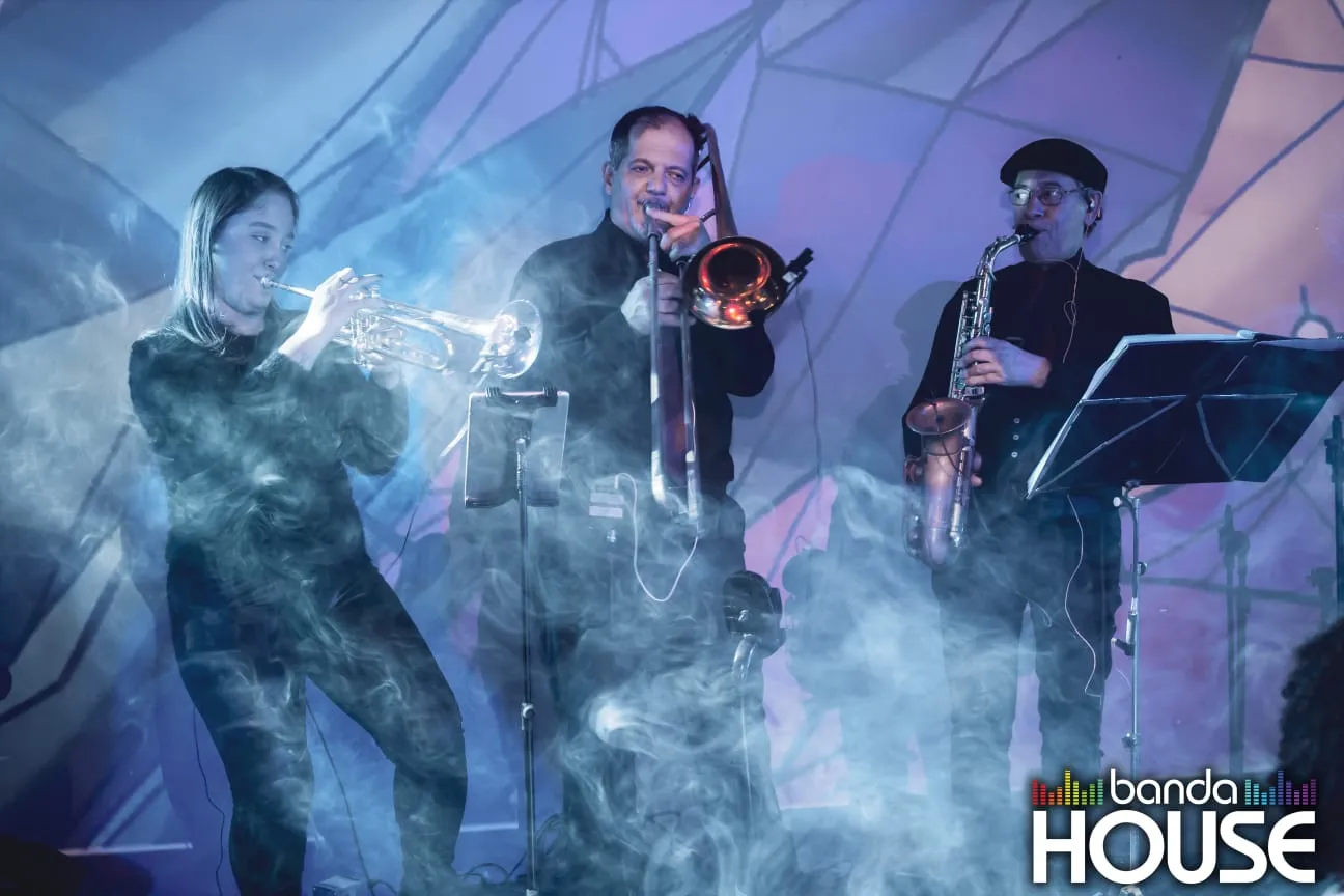 banda-house-recanto-(2)-divulg-casamentos-dolcemorumbi